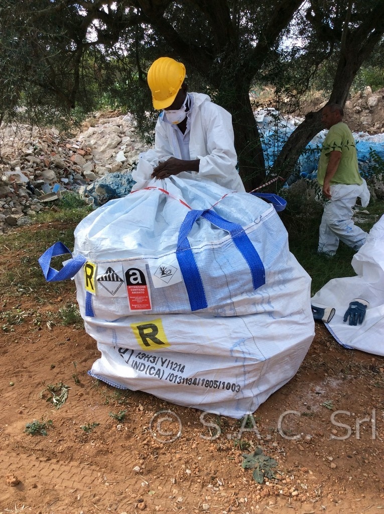 Bonifica discarica abusiva con amianto